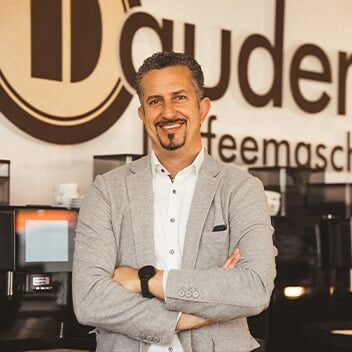 sebastian-schuebert-team